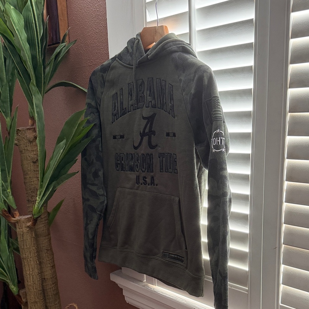 Alabama Crimson Tide Camouflage Hoodie
